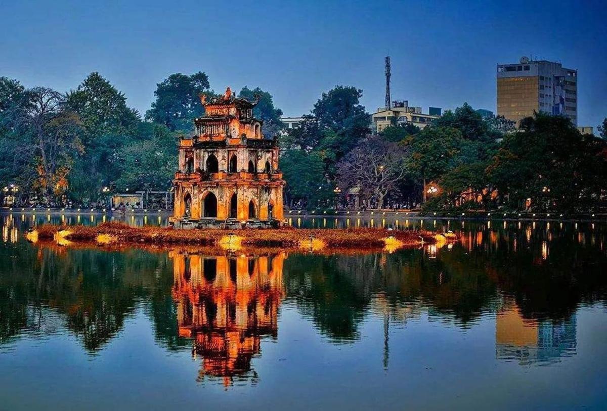 Hotel Hoang Cuong 15 Nguyen Thai Hoc Hanoi